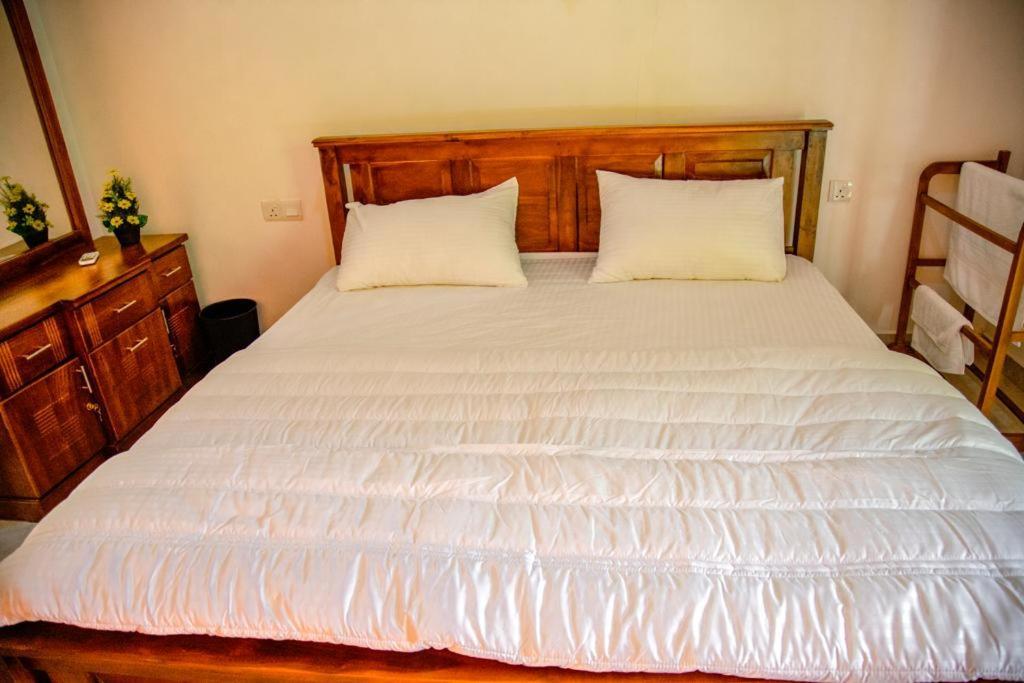 Healand Holiday Bungalow And Restaurant 代尼耶耶 外观 照片