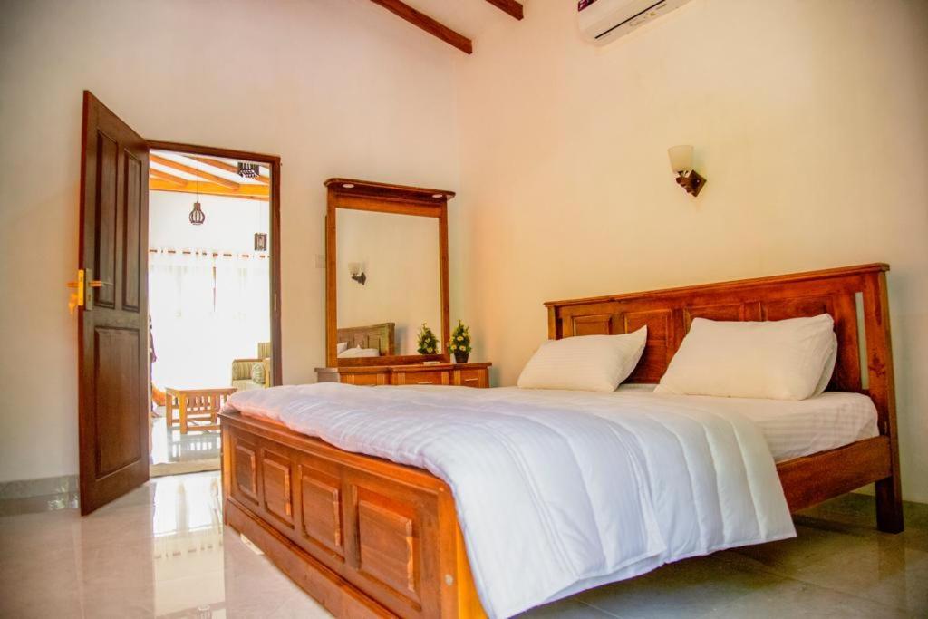 Healand Holiday Bungalow And Restaurant 代尼耶耶 外观 照片