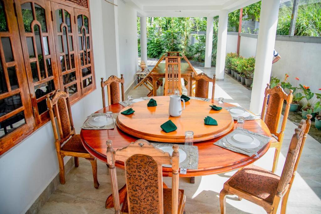 Healand Holiday Bungalow And Restaurant 代尼耶耶 外观 照片
